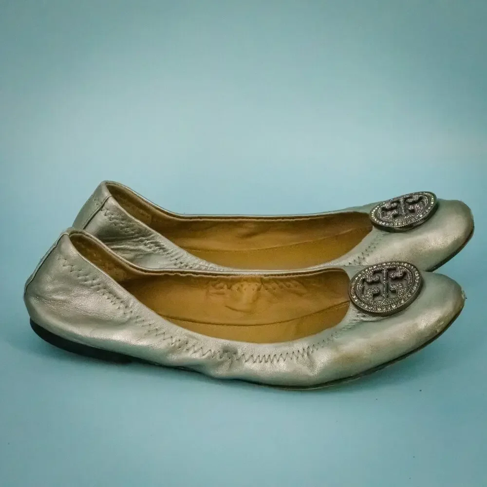 Tory Burch Size 8.5 Claire Cap Toe Silver Metallic Logo Slip On Leather Flats